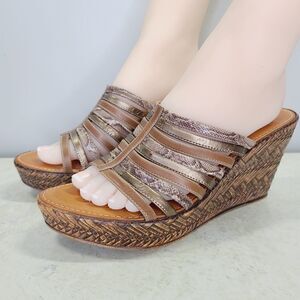 Contesa by Italian Shoemakers Sandals 10